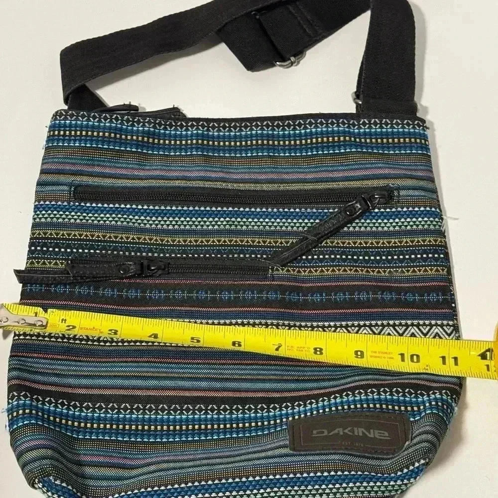 Dakine unisex crossbody bag